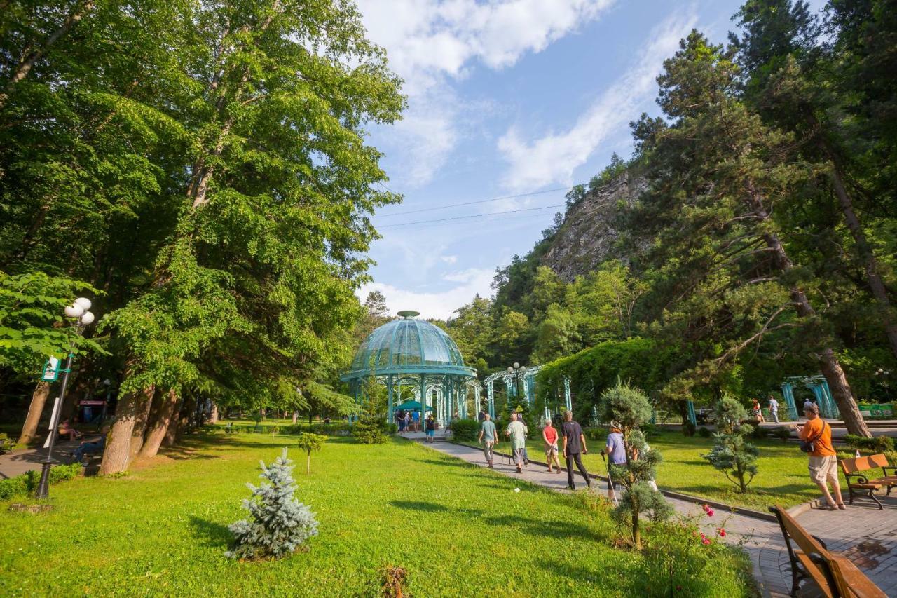 Отель Гостевой дом Мерети Боржоми Экстерьер фото