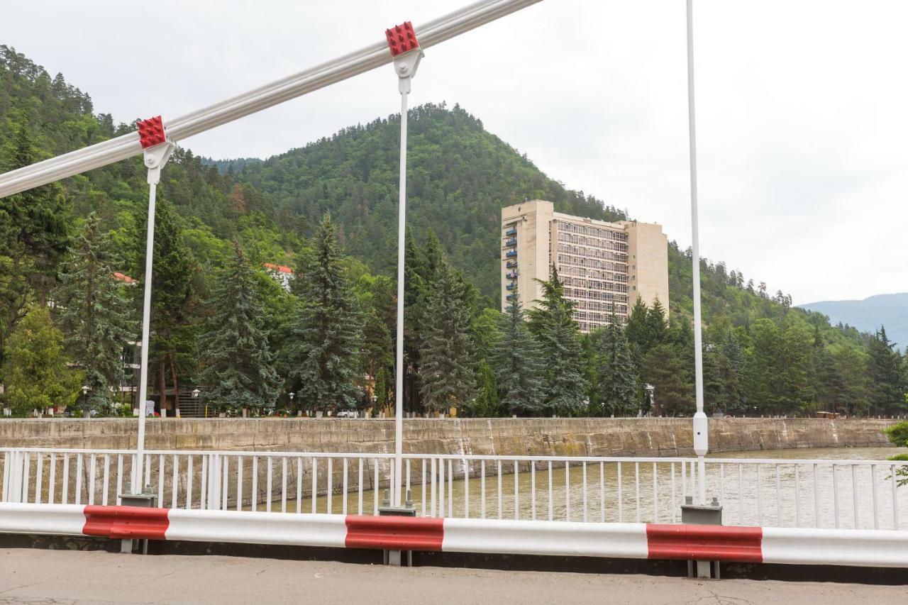 Отель Гостевой дом Мерети Боржоми Экстерьер фото